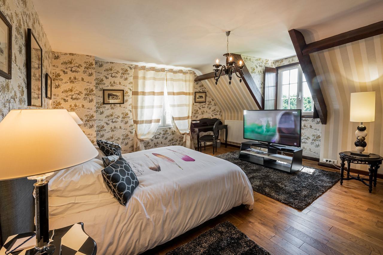 Domaine Du Bois Des Anges Bed & Breakfast Germigny-l'Eveque Ngoại thất bức ảnh