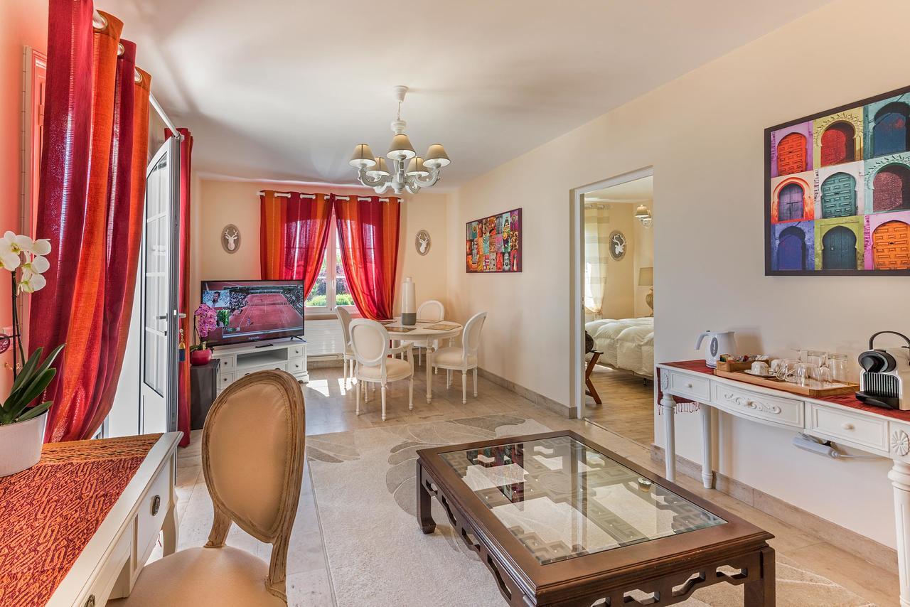 Domaine Du Bois Des Anges Bed & Breakfast Germigny-l'Eveque Ngoại thất bức ảnh